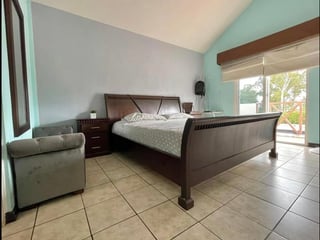 Preciosa Casa en venta, San Cristóbal - 5