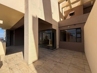 Apartamento en Renta y Venta – Edificio Castelar, Zona 10 - 5
