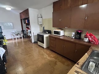 Venta de casa en zona 13 fuera de garita entre Américas e Hincapie - 3