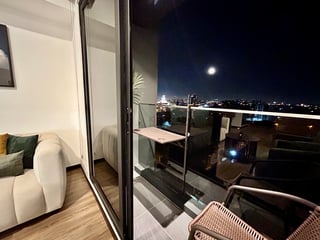 Apartamento en alquiler, Edificio Marabi, Zona 11. Disponible Agosto - 3