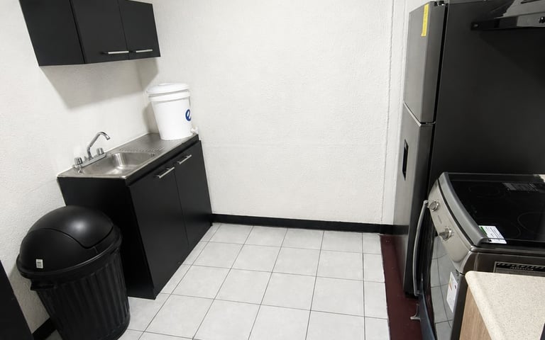 Apartamento en renta en Edificio Reforma Montufar zona 10 - Miniatura 6