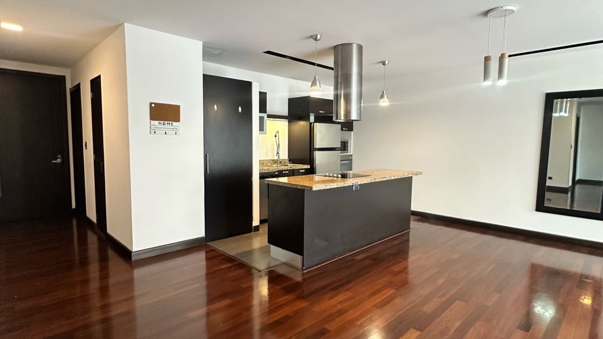 APARTAMENTO DENTRO DE GARITA ZONA 15 VH1 MIDORI - Image 1