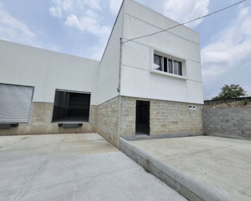 Bodega en alquiler en km. 62 autopista Puerto Quetzal