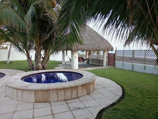 Casa en Venta en Monterrico con Piscina y Amplio Terreno - 5