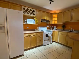 Apartamento amueblado en renta en Santorini zona 14. - 3
