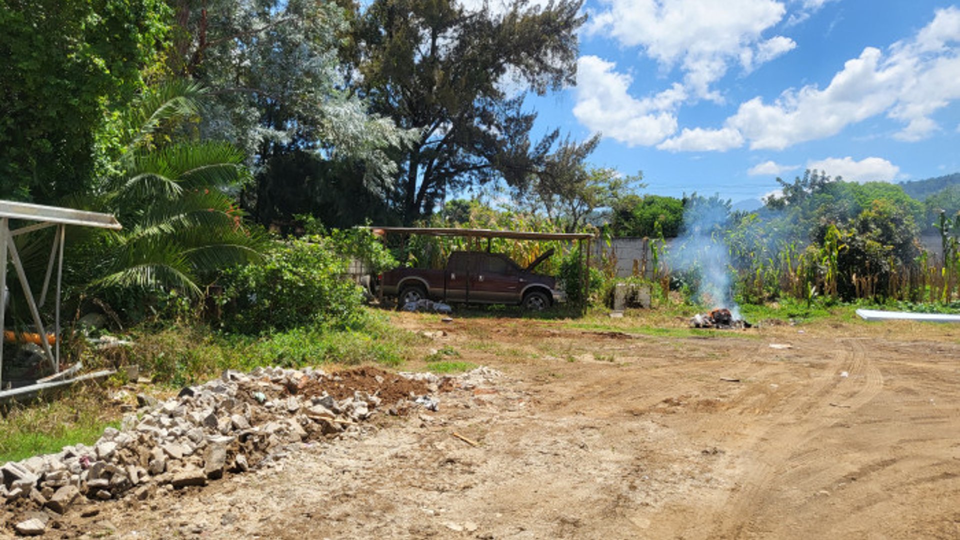 Terreno Comercial en Renta San Andres Chimaltenango - Miniatura 2