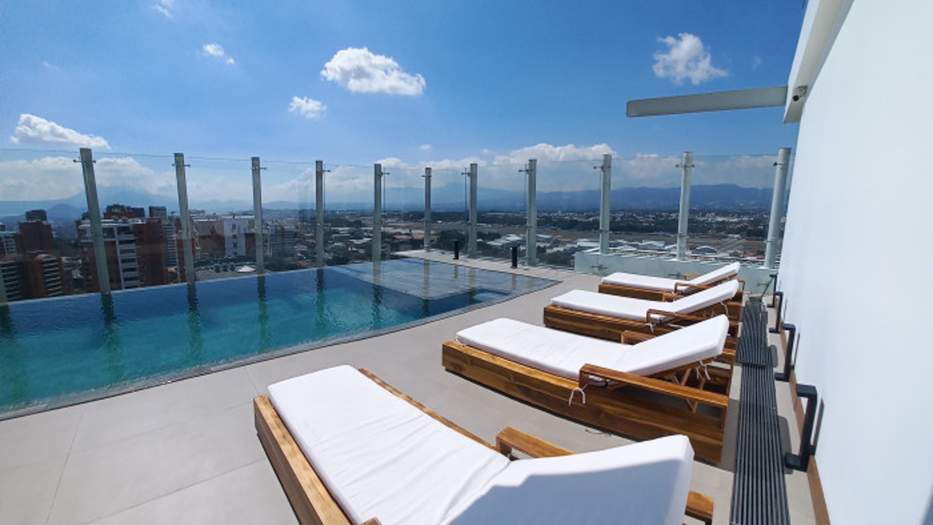 En renta - Venta exclusivo apartamento en la zona 14 - Miniatura 6