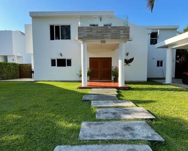 Casa de playa de 7 habitaciones en venta Las Olas