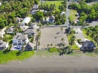 VENTA DE AMPLIO TERRENO 4,400vr2 - MONTERRICO  - 5