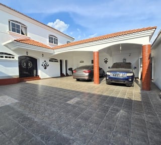 Casa en Venta San Cristóbal Vista al Valle Oriente