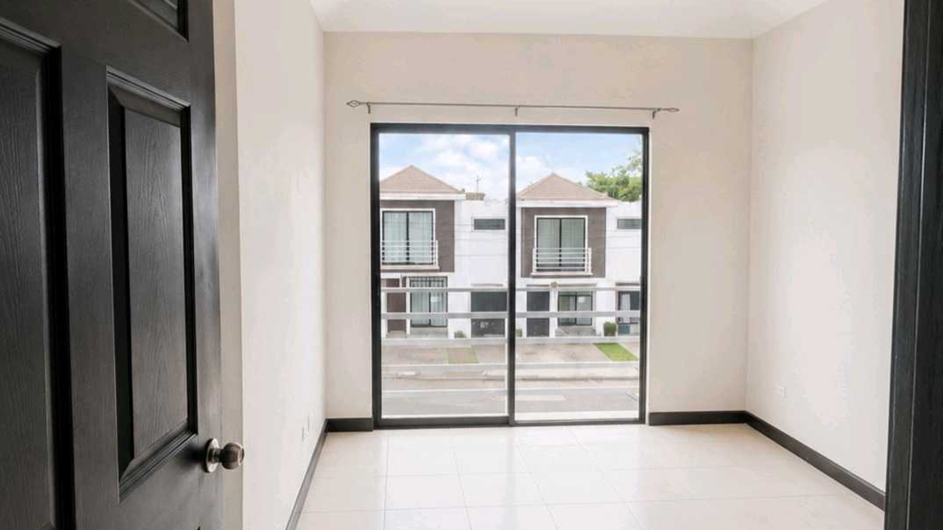 CASA EN VENTA / ALQUILER ???? Condominio La Foret de Arrazola, Fraijanes - Miniatura 7