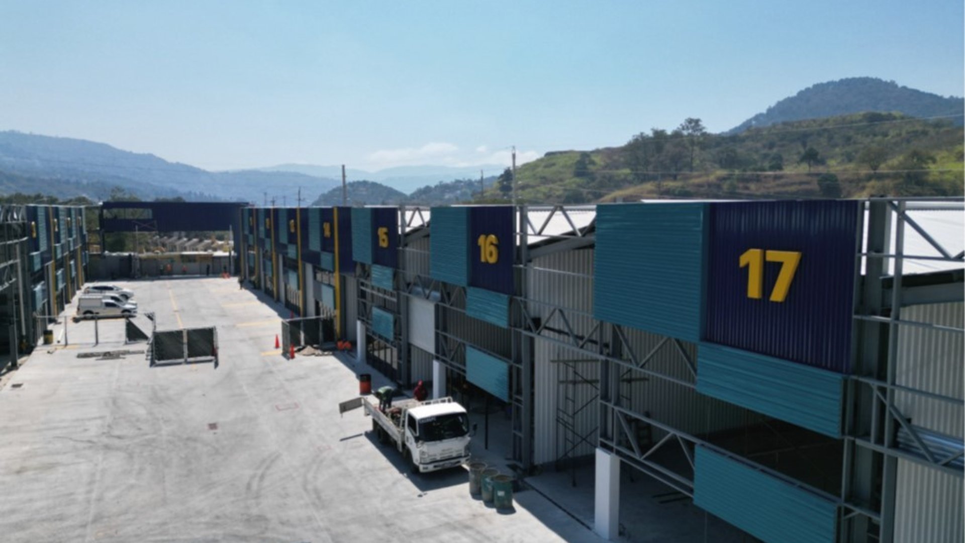 Ofibodega en renta -venta Cerca Distrito Moran y la VAS