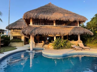 Casa de Playa en venta Puerto San Jose - Image 1