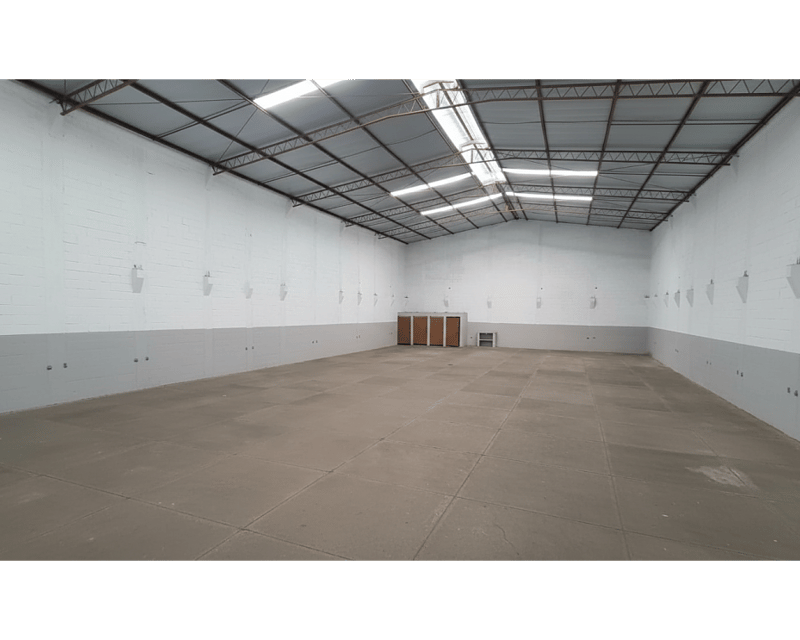 Bodega en Venta con Renta Vigente en Calzada roosvelt  | Inversión