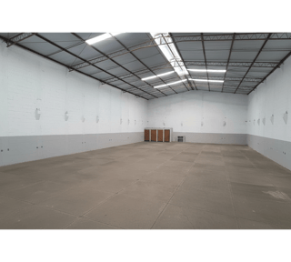 Bodega en Venta con Renta Vigente en Calzada roosvelt  | Inversión