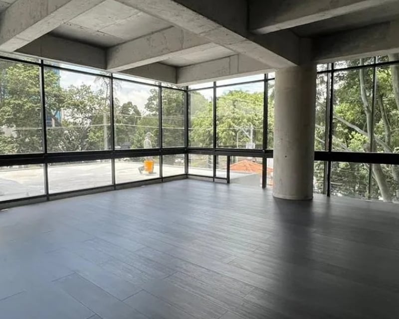 Renta Oficina Edificio Burgó Zona 14