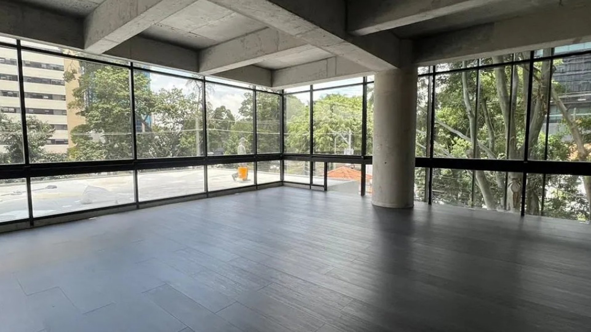 Renta Oficina Edificio Burgó Zona 14