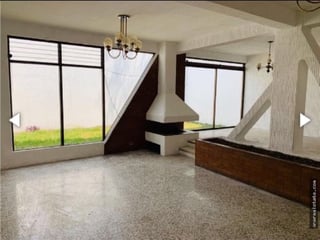 Vendo Casa  de 2 Niveles en zona 10 - 2