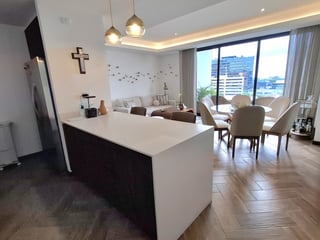 Apartamento en Venta en Zona 10 NAORI - Image 14