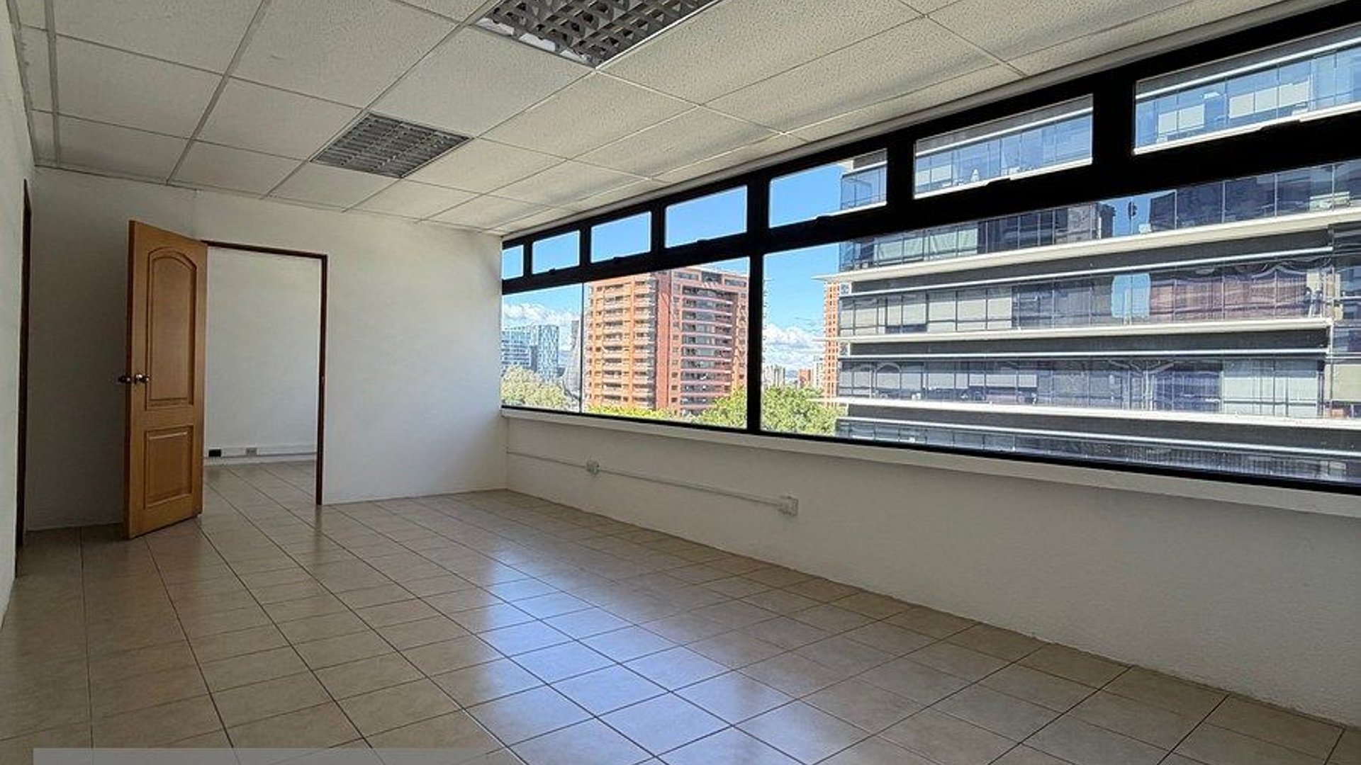 🏢 Oficina en Alquiler zona 10