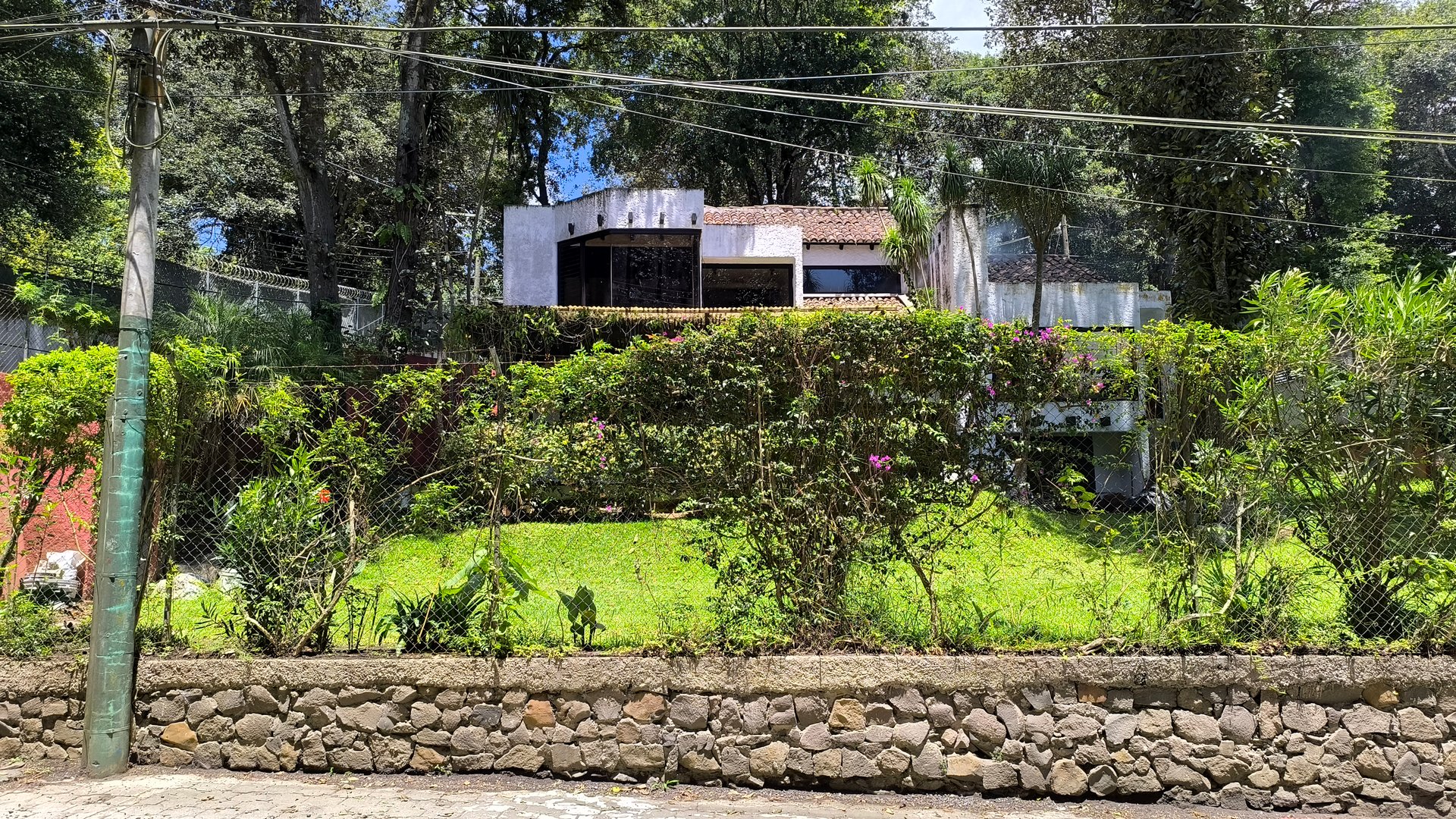 "El Hogar que Siempre Soñaste: Tranquilidad, Naturaleza, Diseño"