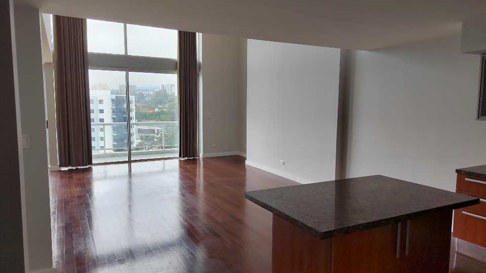 Vendo apartamento zona 10 - Miniatura 5