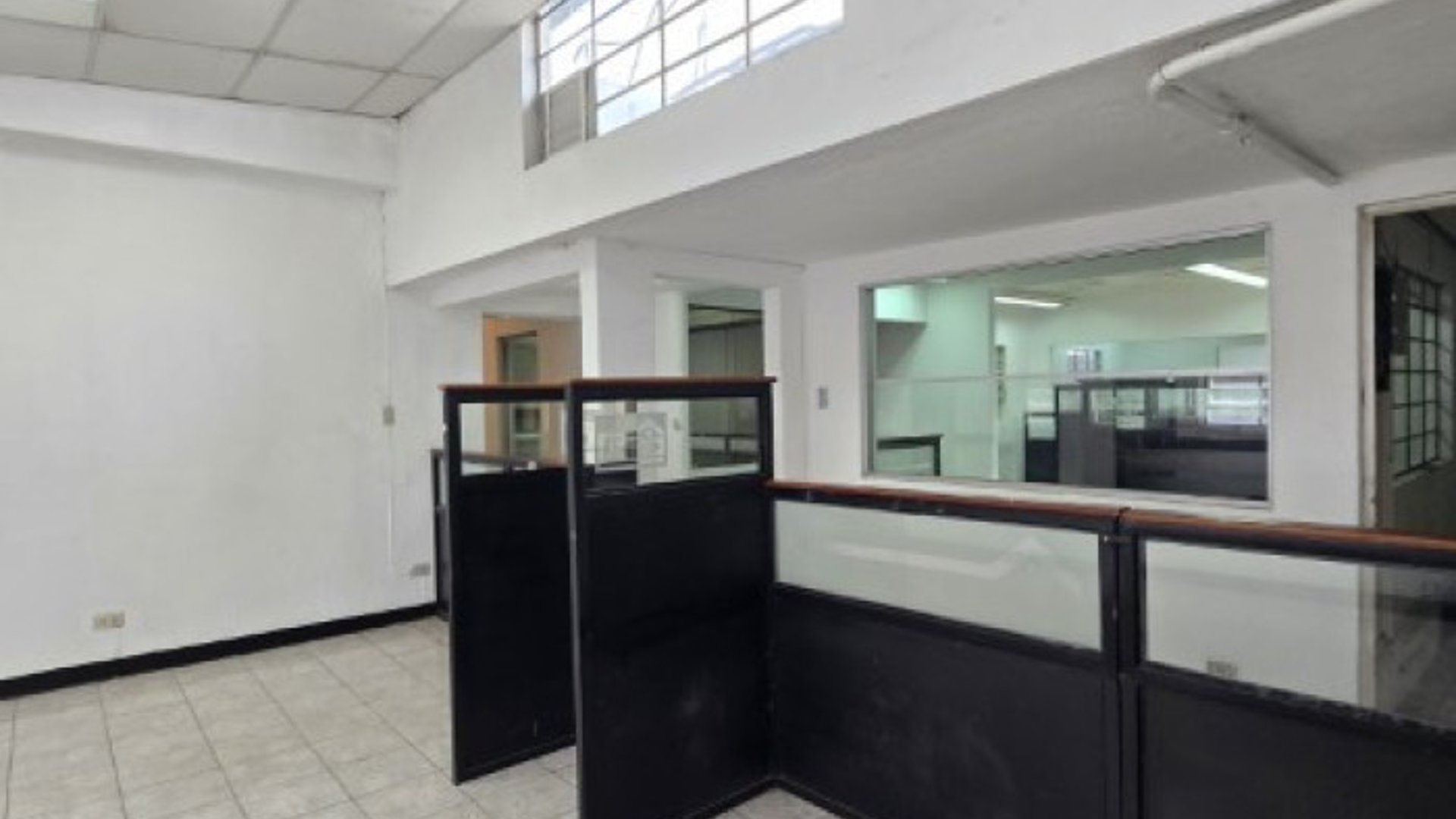 Propiedad para Uso Comercial en zona 12 - Miniatura 25