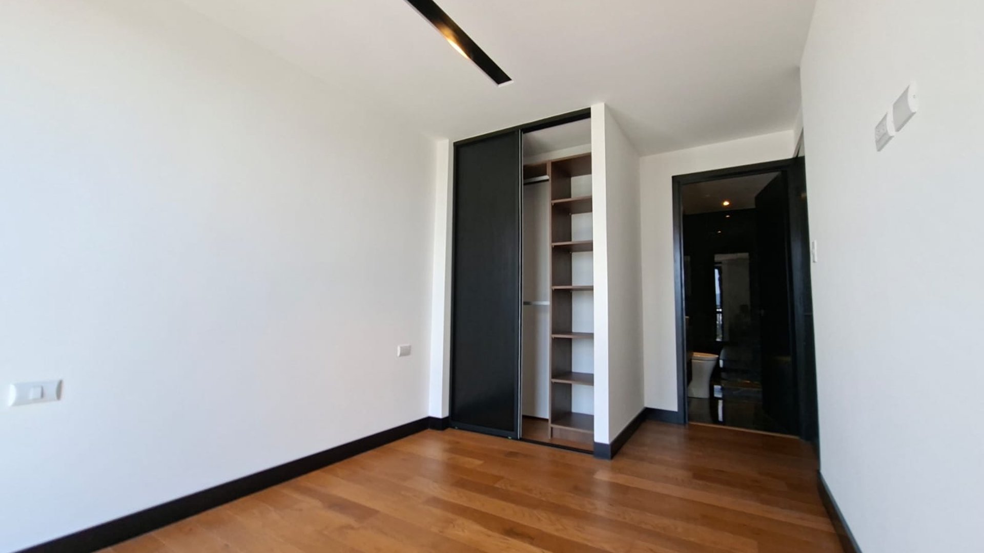 Exclusivo Apartamento de 3 Hab en Renta, Zona 11 - Miniatura 11