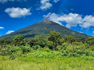 Terreno plano con vista al Volcán de Agua | Santa María de Jesús - 2