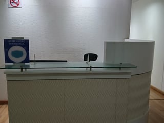 ALQUILO ZONA 10 OFICINAS EN EDIFICIO AMUEBLADA - 3