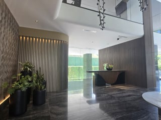 En venta Apartamento en la Zona 10 - Image 1