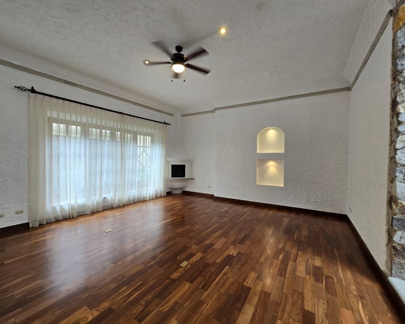RENTA Casa Zona 16 Condominio las Cumbres