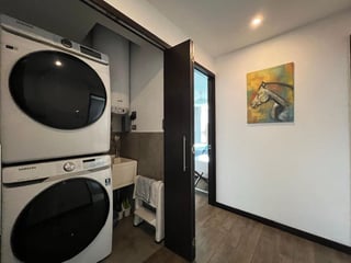 Alquiler de apartamento amueblado de 2 Dormitorios en zona 10 (B) - 4