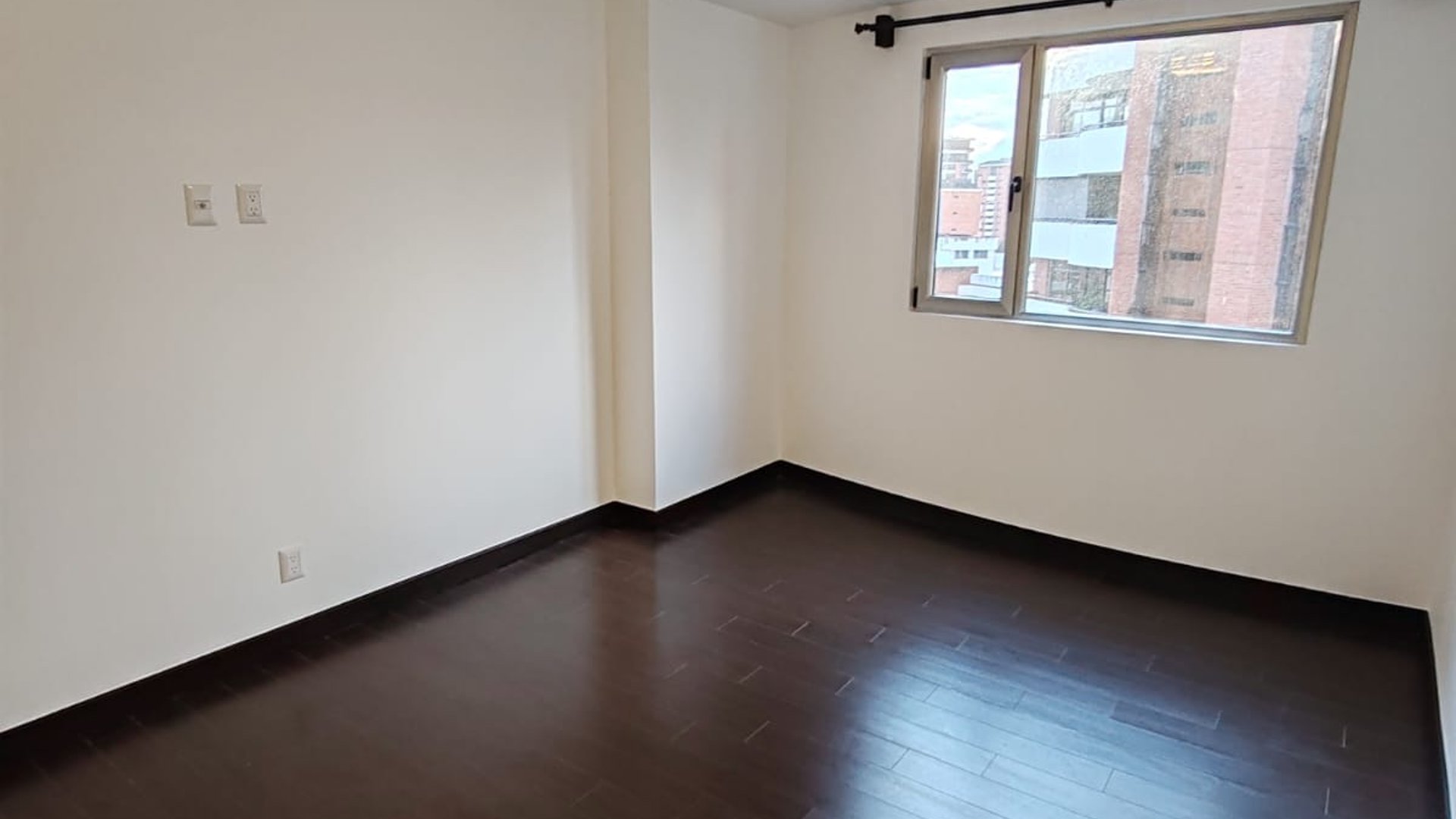 Apartamento en Renta en Attica Zona 14 - Miniatura 4