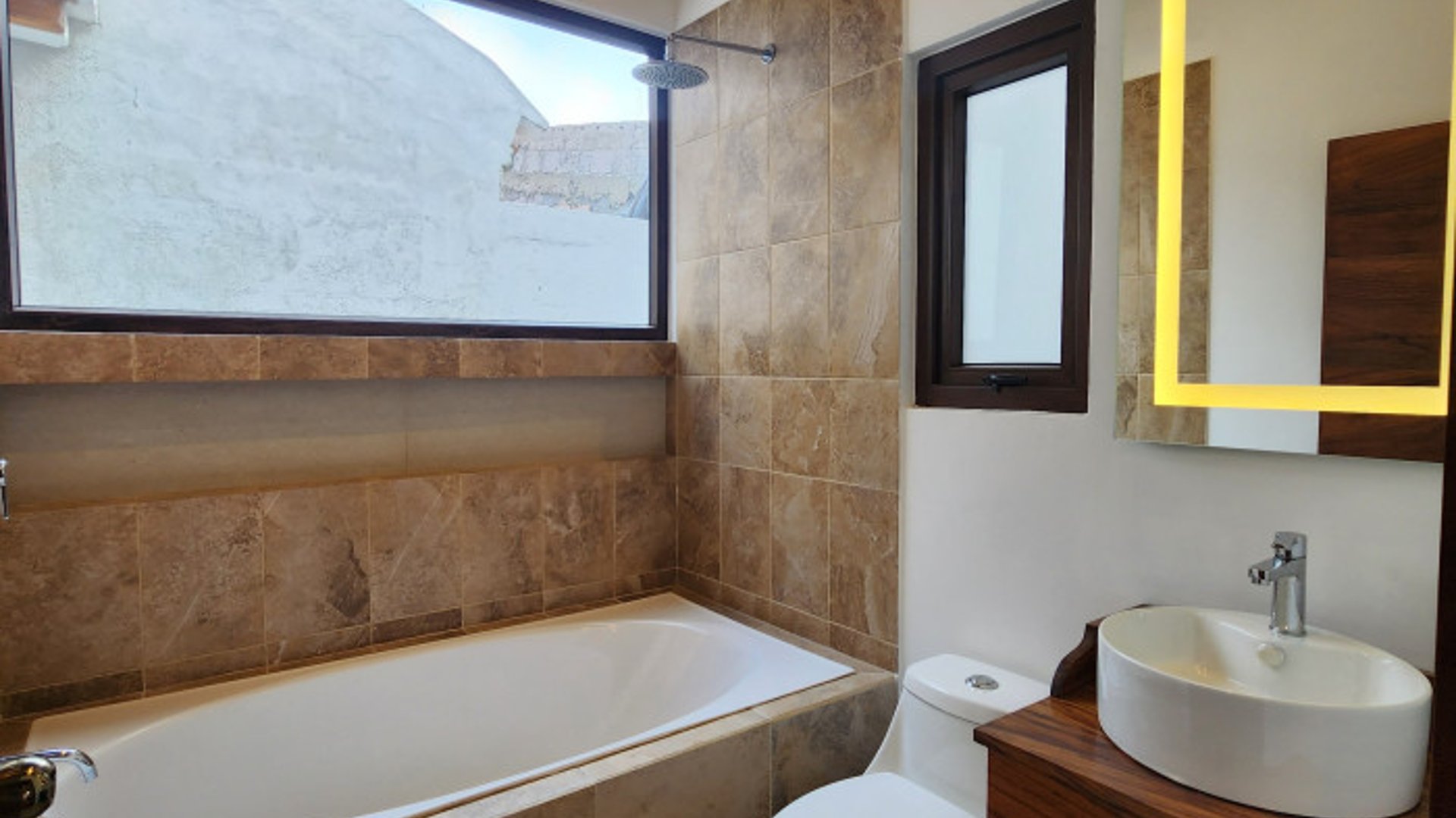 Exclusiva Casa esquina en Venta en La Antigua Guatemala - Miniatura 27