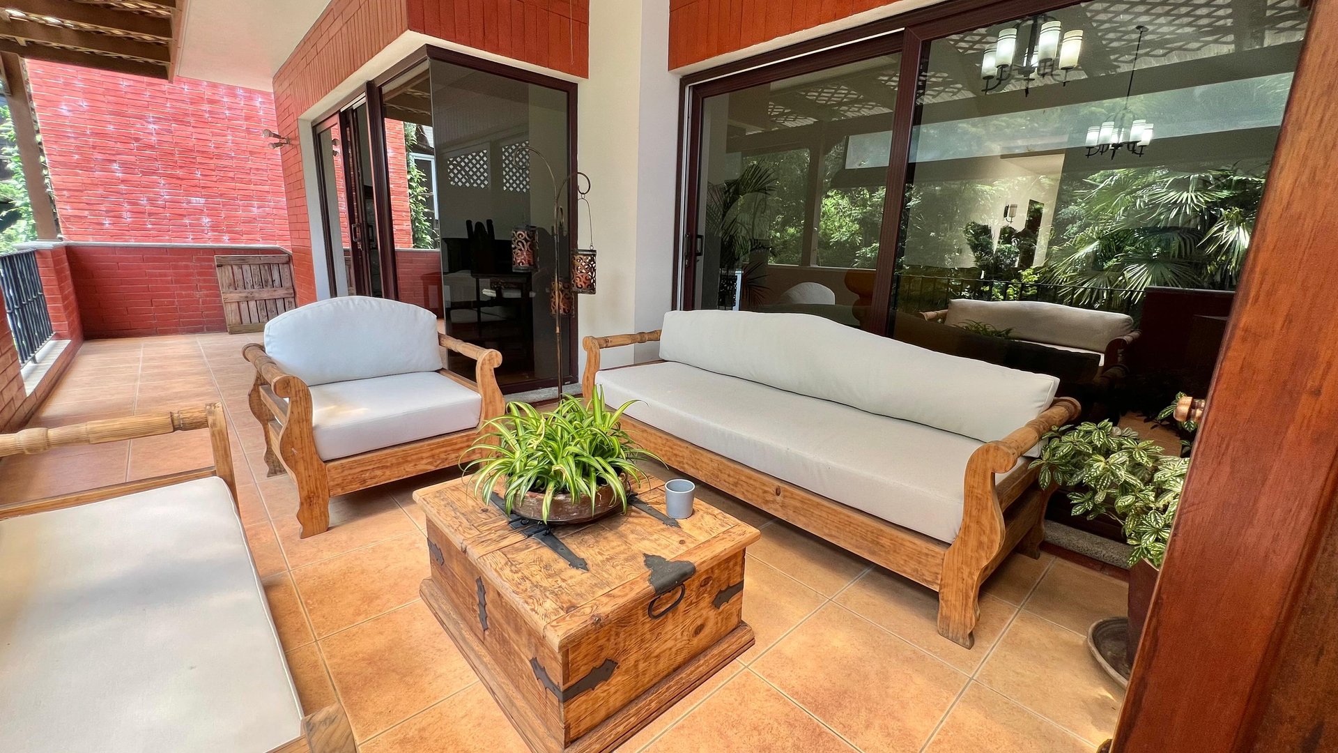 Amplia casa en renta, San Rafael CES