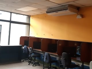 Oficina en Venta Edificio Century Plaza, Zona 13  - 2