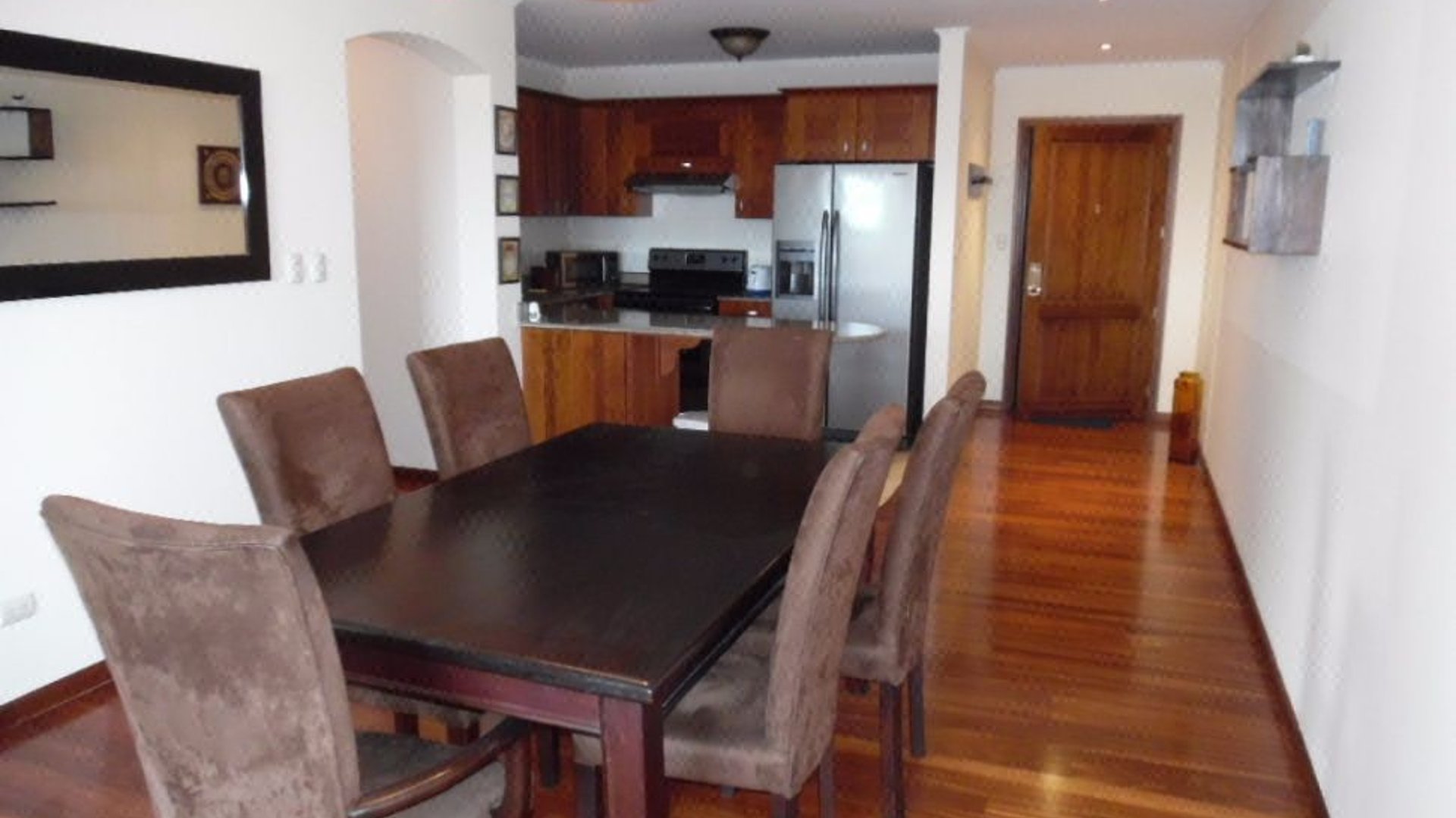 APARTAMENTO AMOBLADO ZONA 10