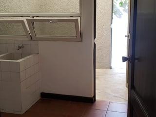 Acogedora y amplia casa en ALQUILER, Km 13.5 Carretera a El Salvador (+1) ilj - Image 11