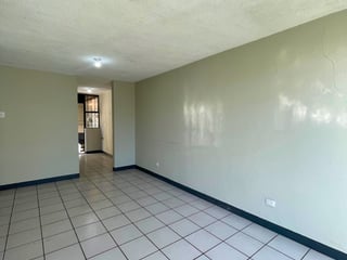 CASA EN VENTA EN VILLA NUEVA DE UN NIVEL NACIONES UNIDAS - Image 2