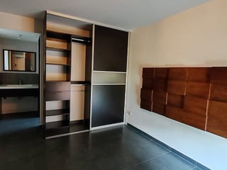 Apartamento en Venta Edificio Mariscal Uno Uno Zona 11 - Image 23