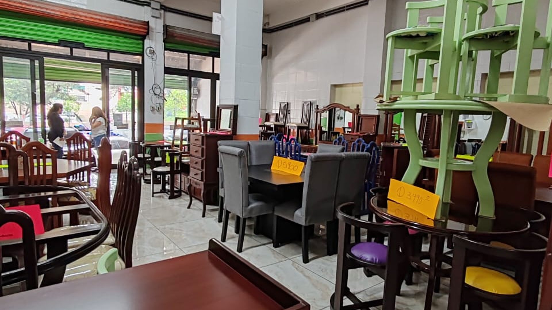 Edificio en renta o venta, sobre Calzada San Juan - Miniatura 8