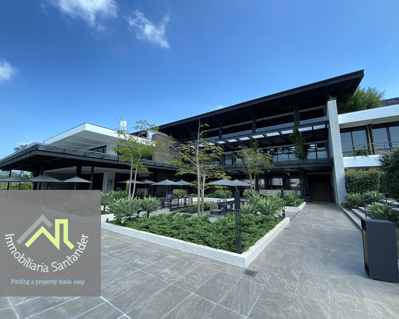 Terreno en venta en El Pulté Golf Zona 16 | Golf front en residencial premium