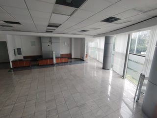 📍 LOCAL COMERCIAL EN VENTA – 232.22 m²  | DESIGN CENTER | ZONA 10 - 5