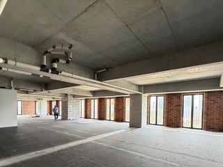 Oficina en venta a pocos metros de Diagonal 6 zona 10 Ref-5814 - 2