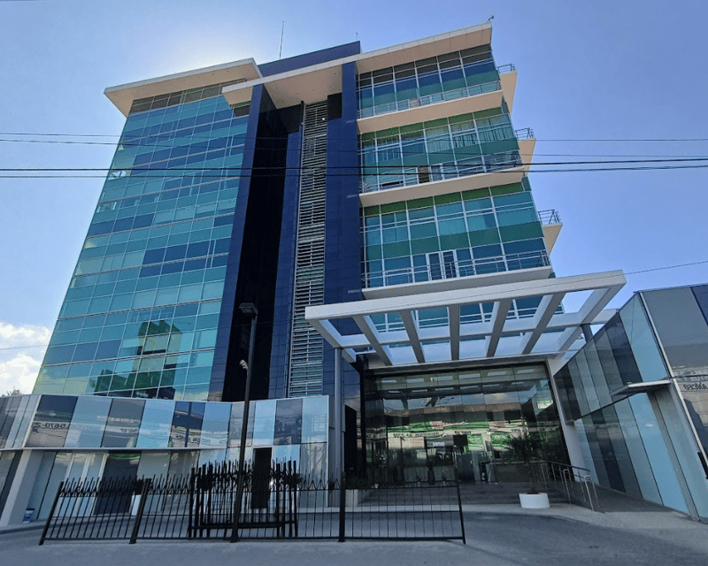 Clínicas Medicas en  Alquiler en Scena Medical Center
