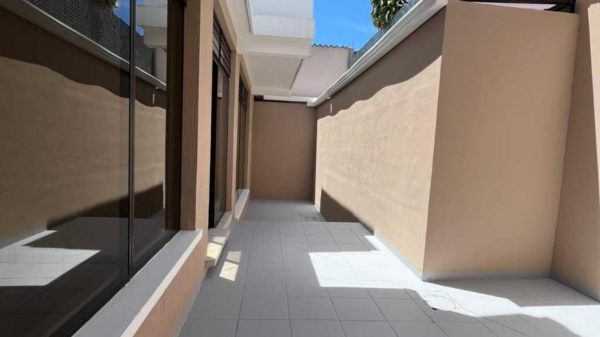 CASA EN RENTA – CONDOMINIO SAN SEBASTIÁN, AVENIDA HINCAPIÉ, ZONA 13 - Miniatura 3