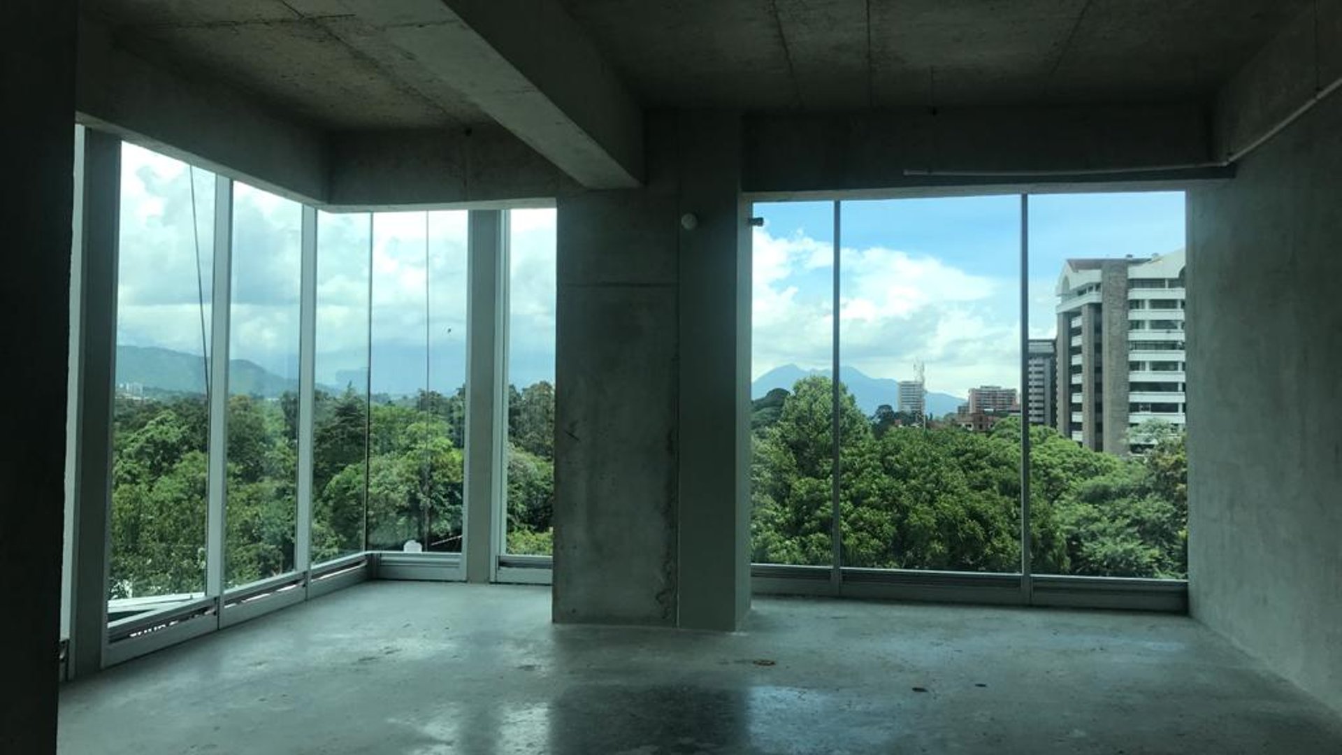 Oficina en venta, en Zona 10