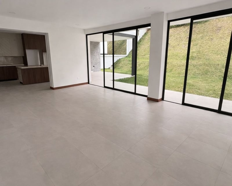 Venta de casa en Sauces del Pulte zona 16