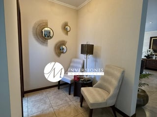 Luxurious 4-Bedroom House for Sale in Zona 13, Guatemala City | - Image 12